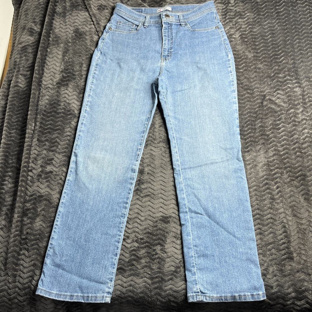 Lee Women's Classic Fit Straight-Leg Jeans